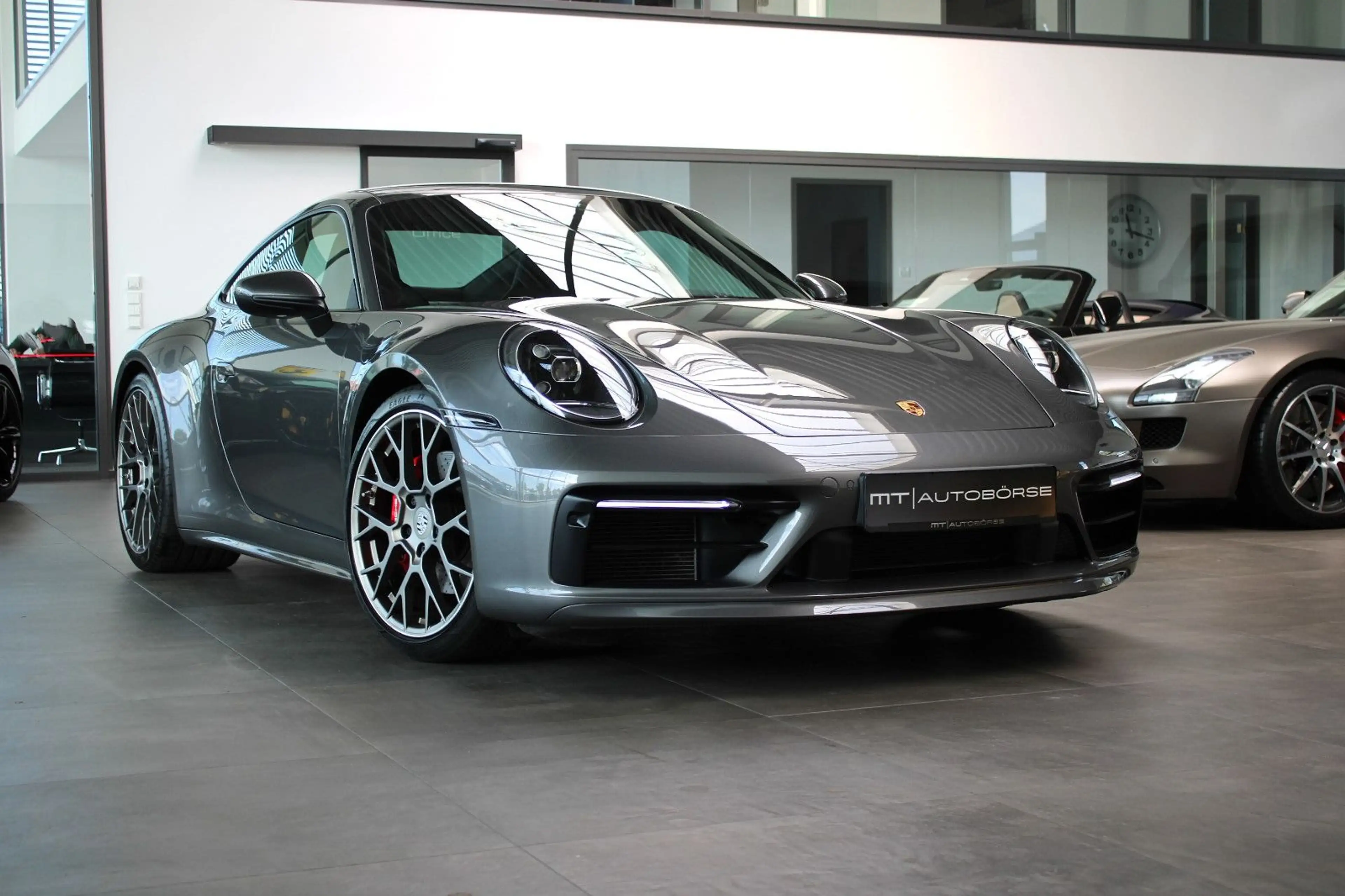 Porsche 992 CARRERA 4S * SPORT-DESIGN * APPROVED NEU! — photo 15