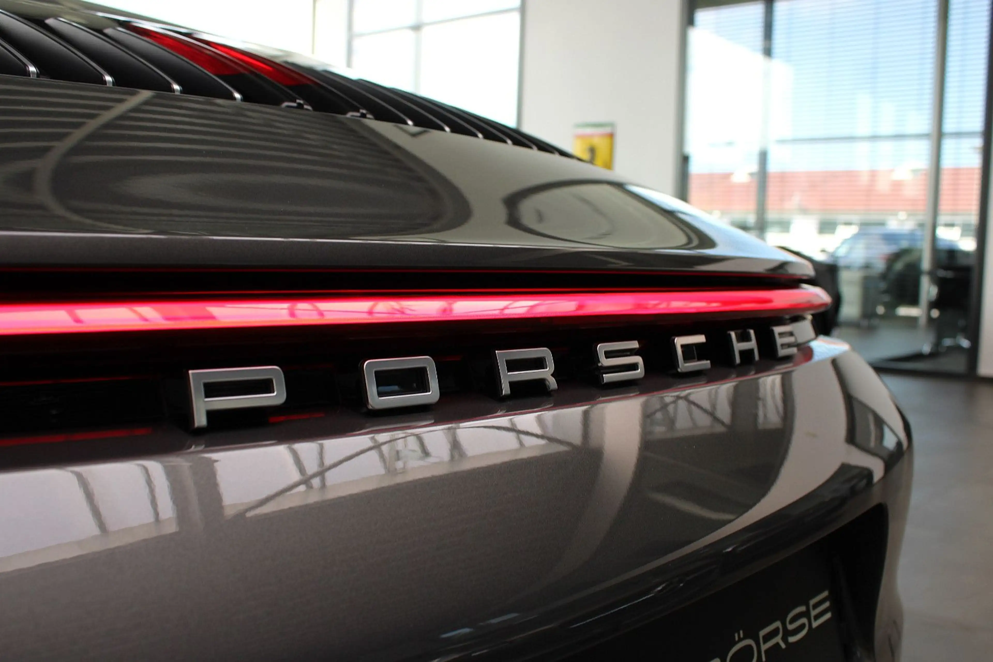 Porsche 992 CARRERA 4S * SPORT-DESIGN * APPROVED NEU! — photo 6