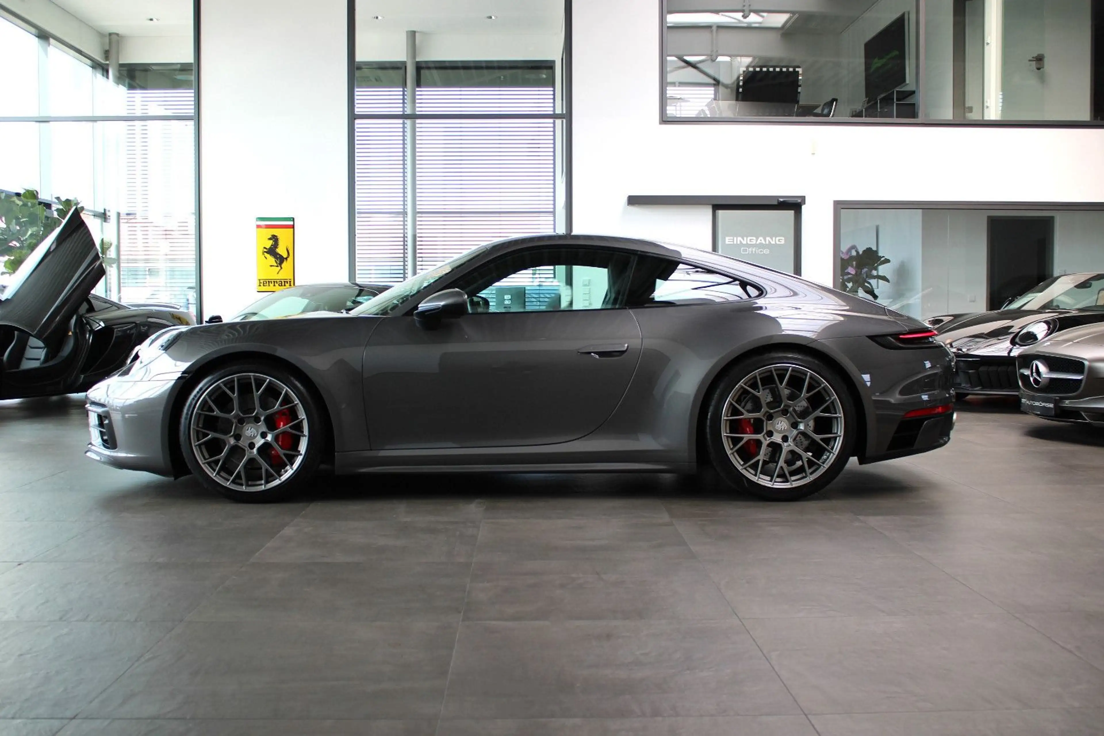 Porsche 992 CARRERA 4S * SPORT-DESIGN * APPROVED NEU! — photo 3