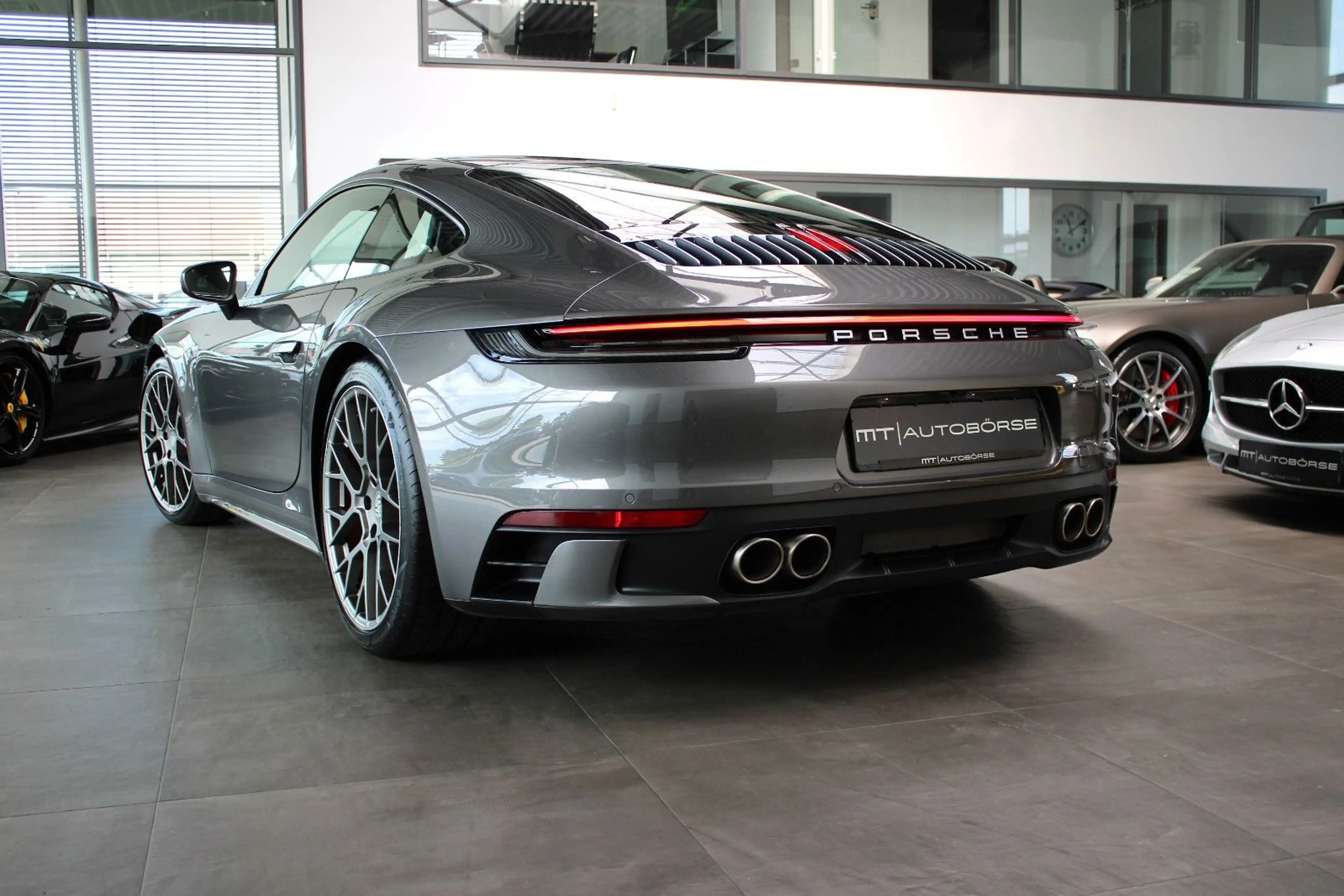 Porsche 992 CARRERA 4S * SPORT-DESIGN * APPROVED NEU! — photo 8