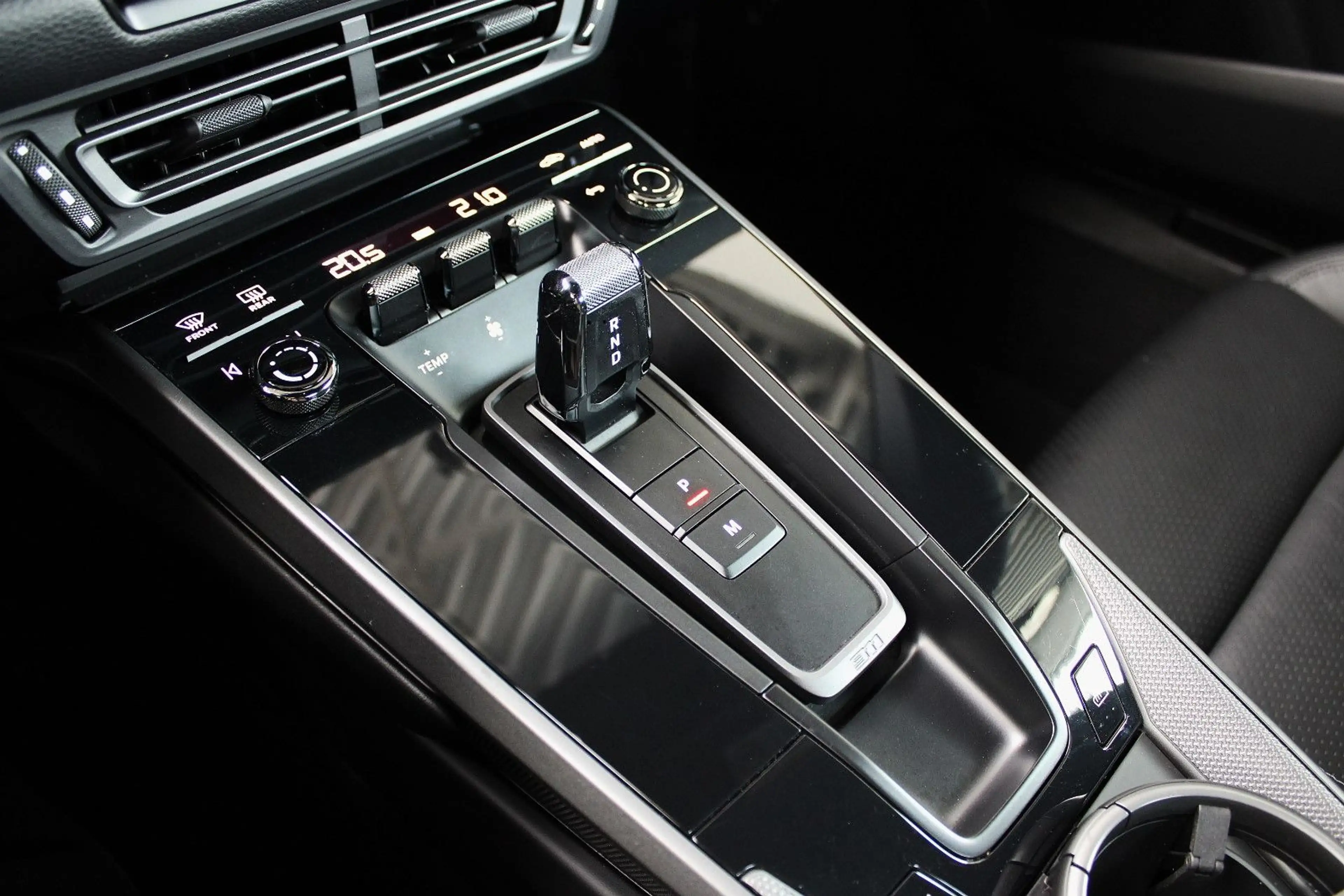 Porsche 992 CARRERA 4S * SPORT-DESIGN * APPROVED NEU! — photo 7