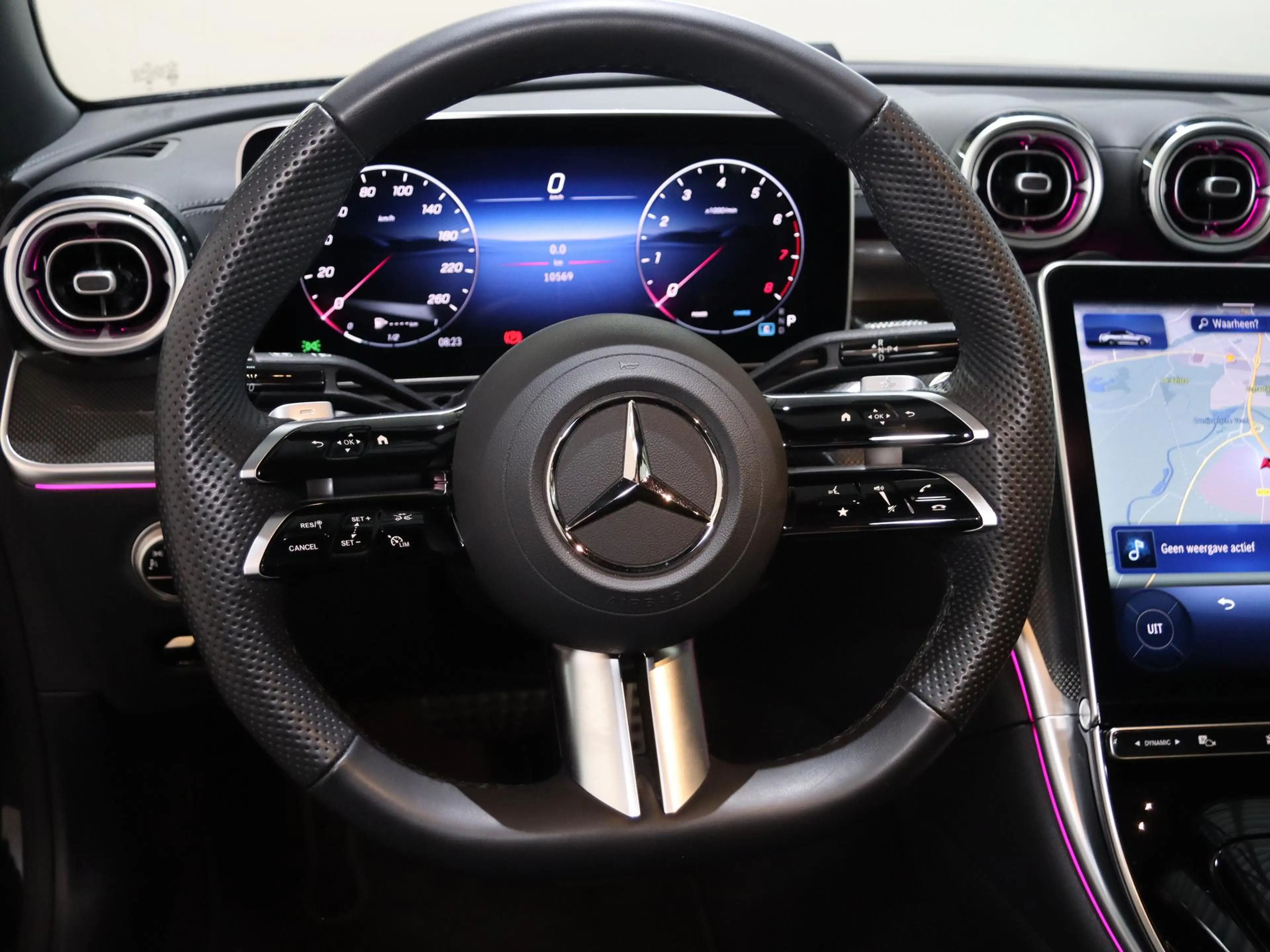 Mercedes-Benz CLE 200 Cabriolet AMG Line | Winter pakket | Nekverwarming — photo 13