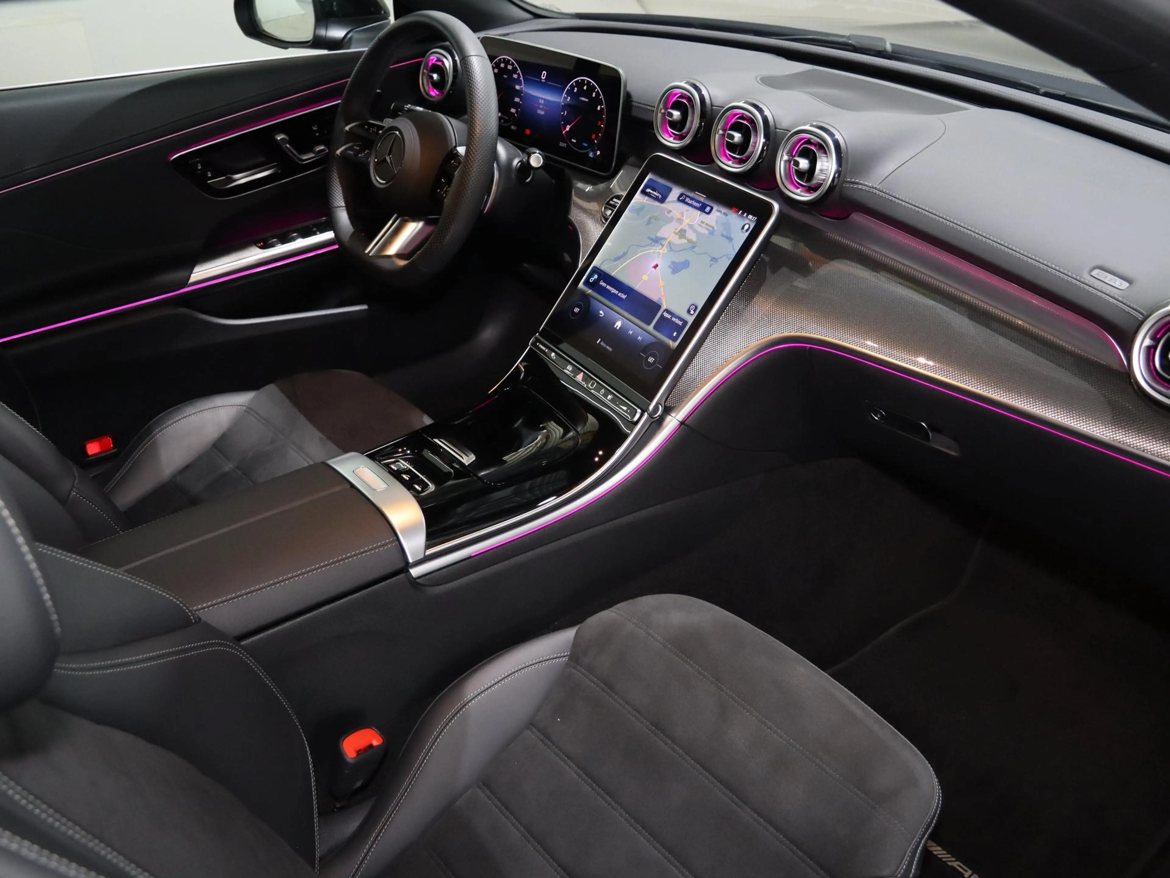 Mercedes-Benz CLE 200 Cabriolet AMG Line | Winter pakket | Nekverwarming — photo 7