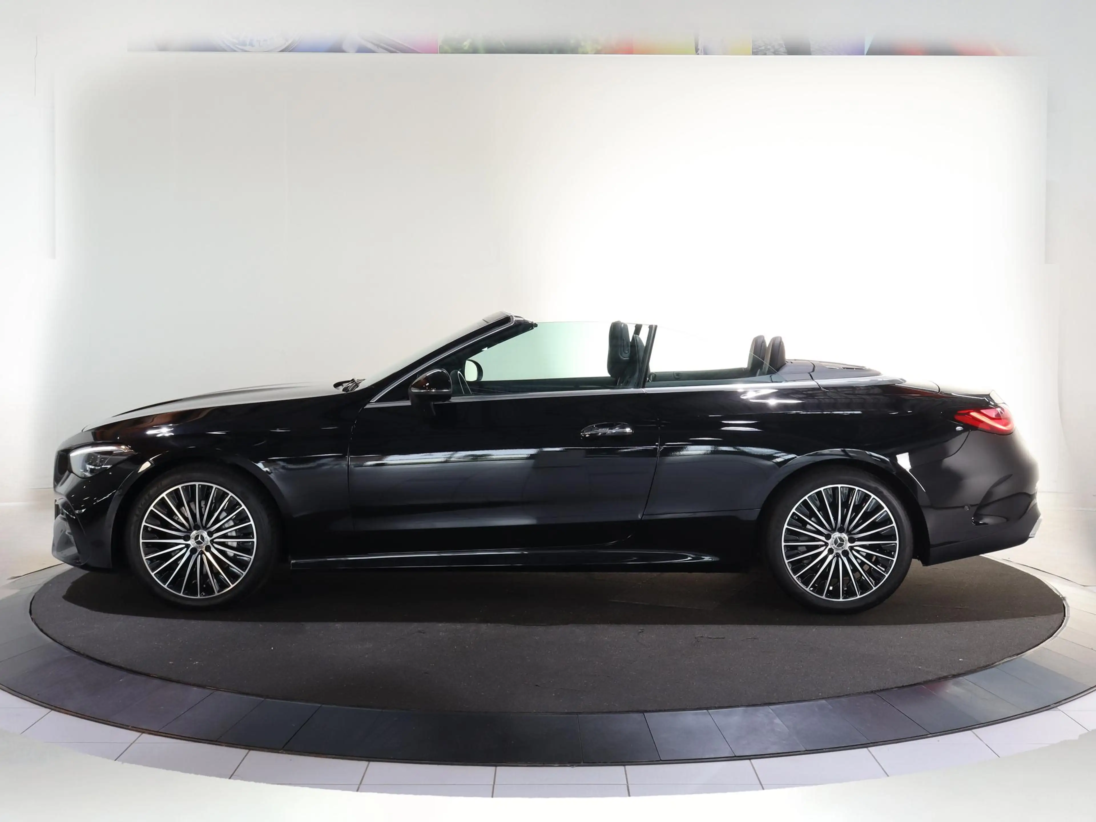 Mercedes-Benz CLE 200 Cabriolet AMG Line | Winter pakket | Nekverwarming — photo 5