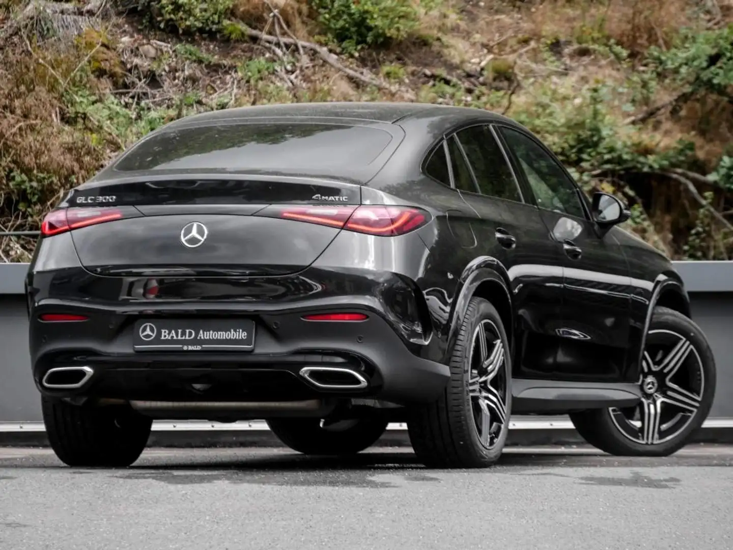 Mercedes-Benz GLC 300 4M Coupé AMG/Digital/Pano/AHK/Burm3D/20" Grau - 2