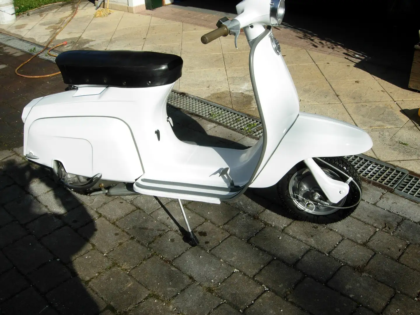 Lambretta J J50 Wit - 1
