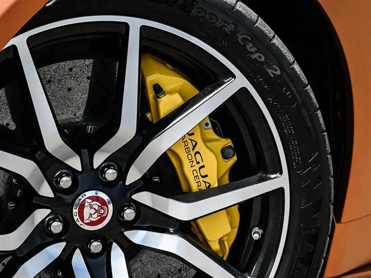Jaguar F-Type снимка Jaguar F-Type