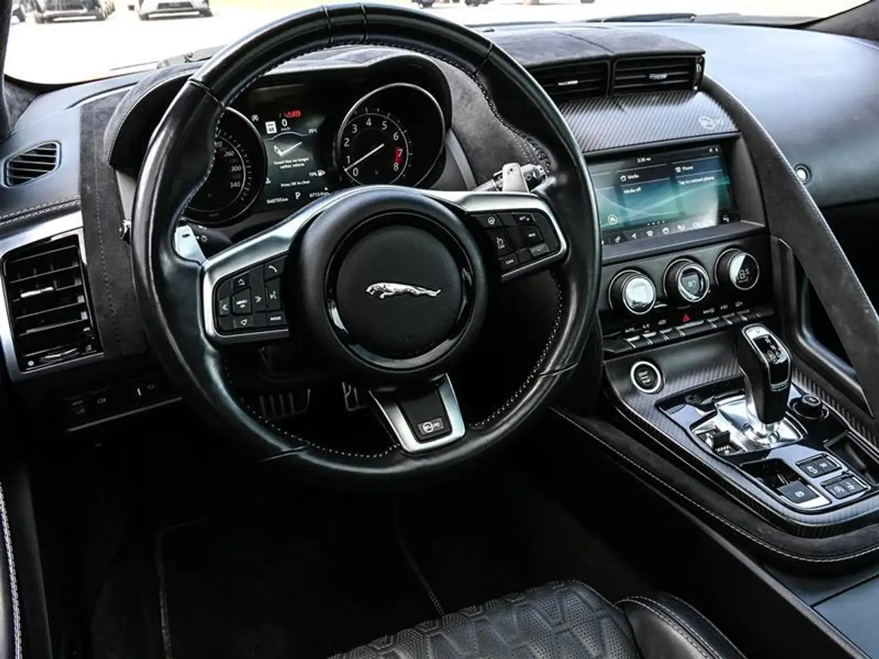 Jaguar F-Type снимка Jaguar F-Type