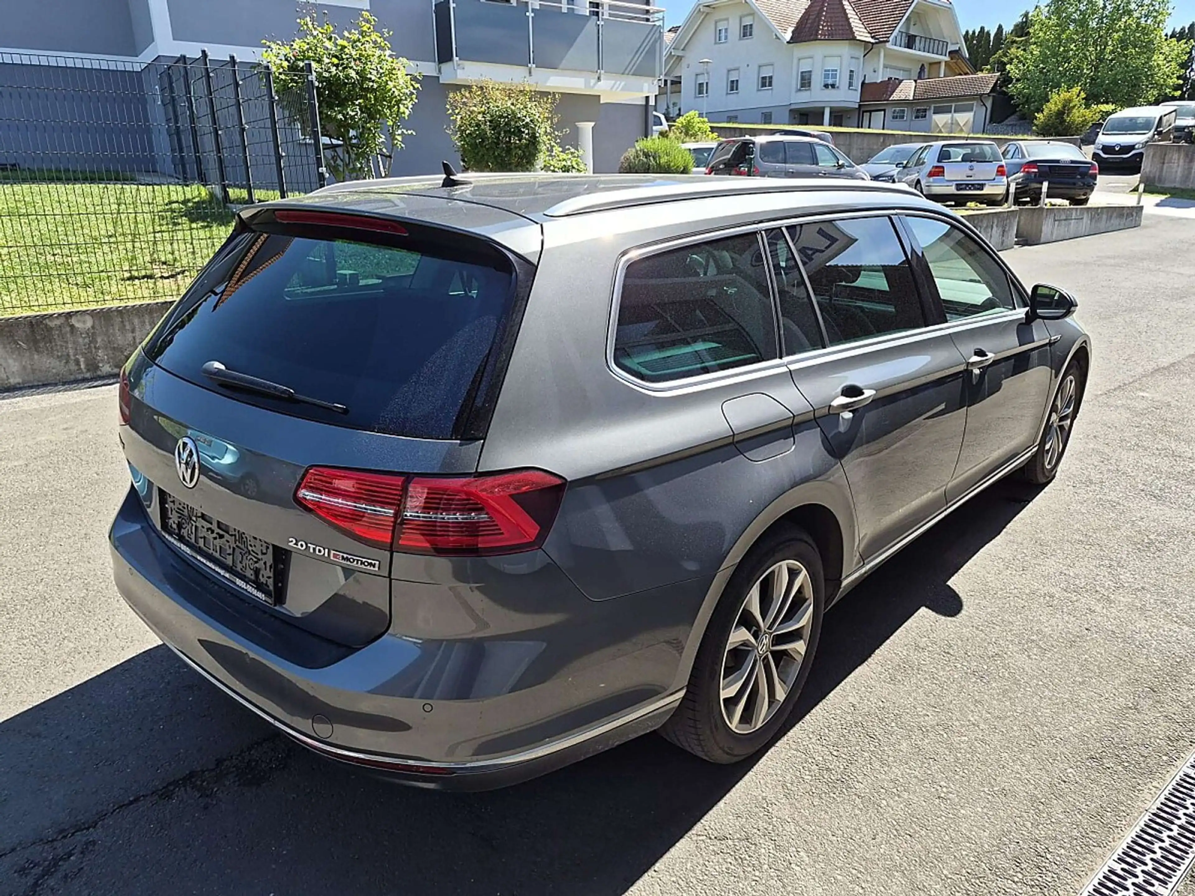 Volkswagen Passat Highline 2,0 TDI 4Motion — photo 9