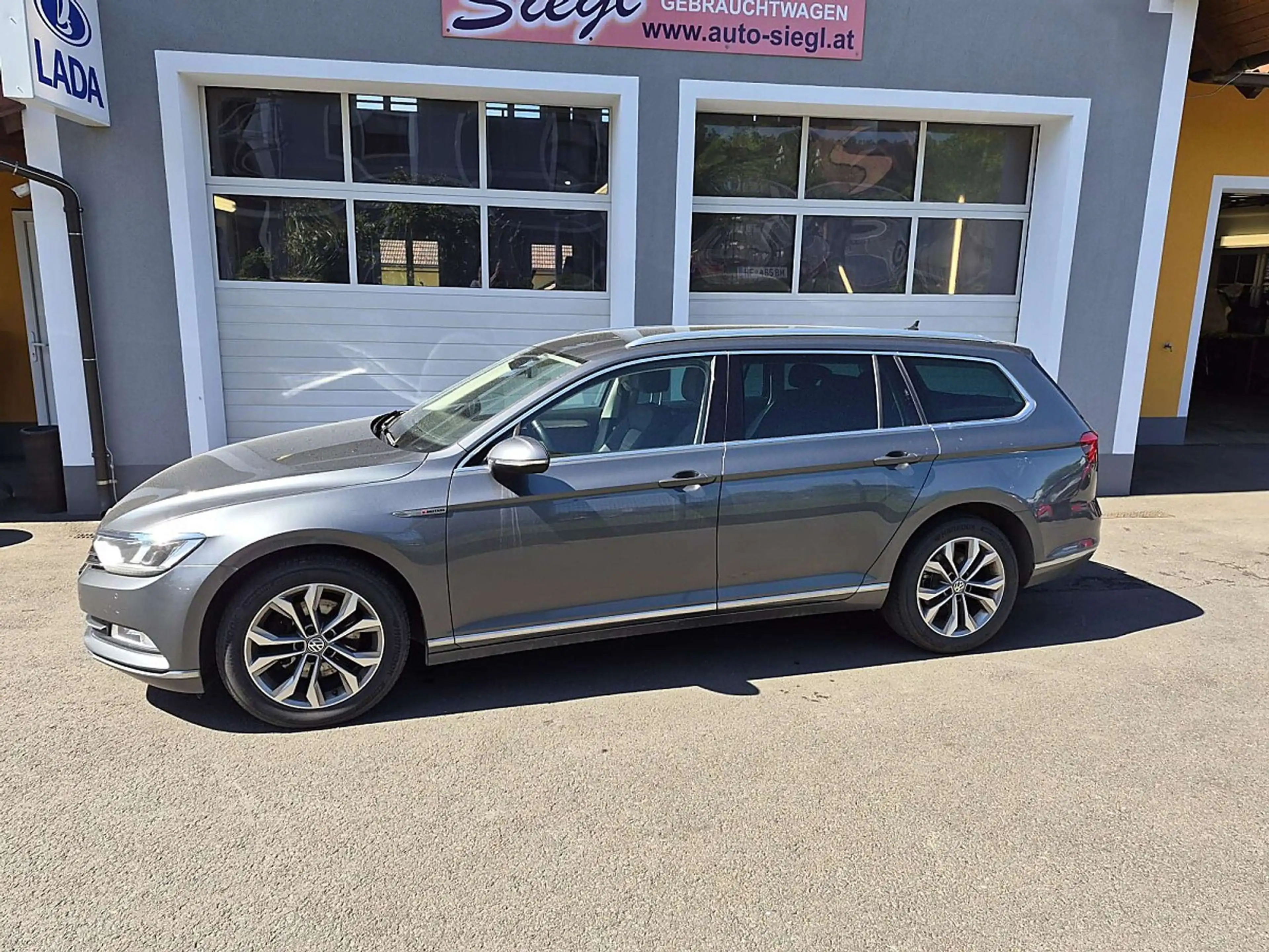 Volkswagen Passat Highline 2,0 TDI 4Motion — photo 7