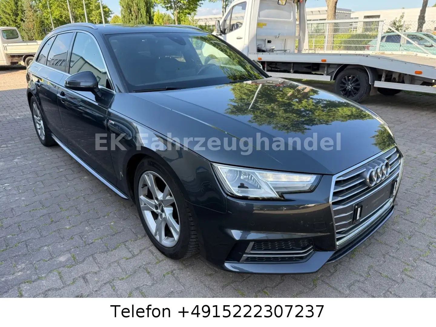 Audi A4 Avant sport Grau - 2