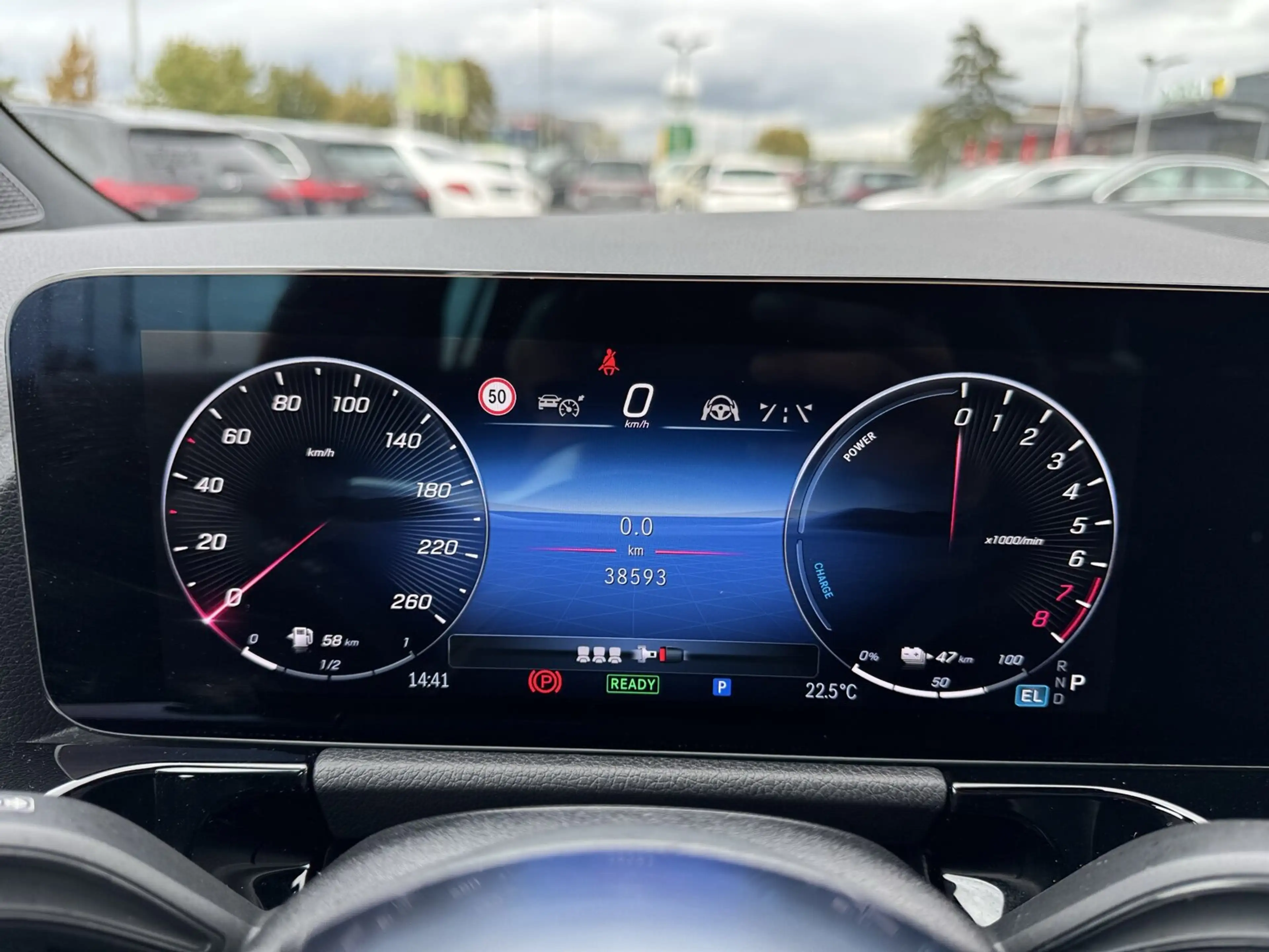 Mercedes-Benz GLA 250 GLA 250 e PROGR. NAVI+MBEAM+PANO+DISTR+360°+SHZ+ — photo 14