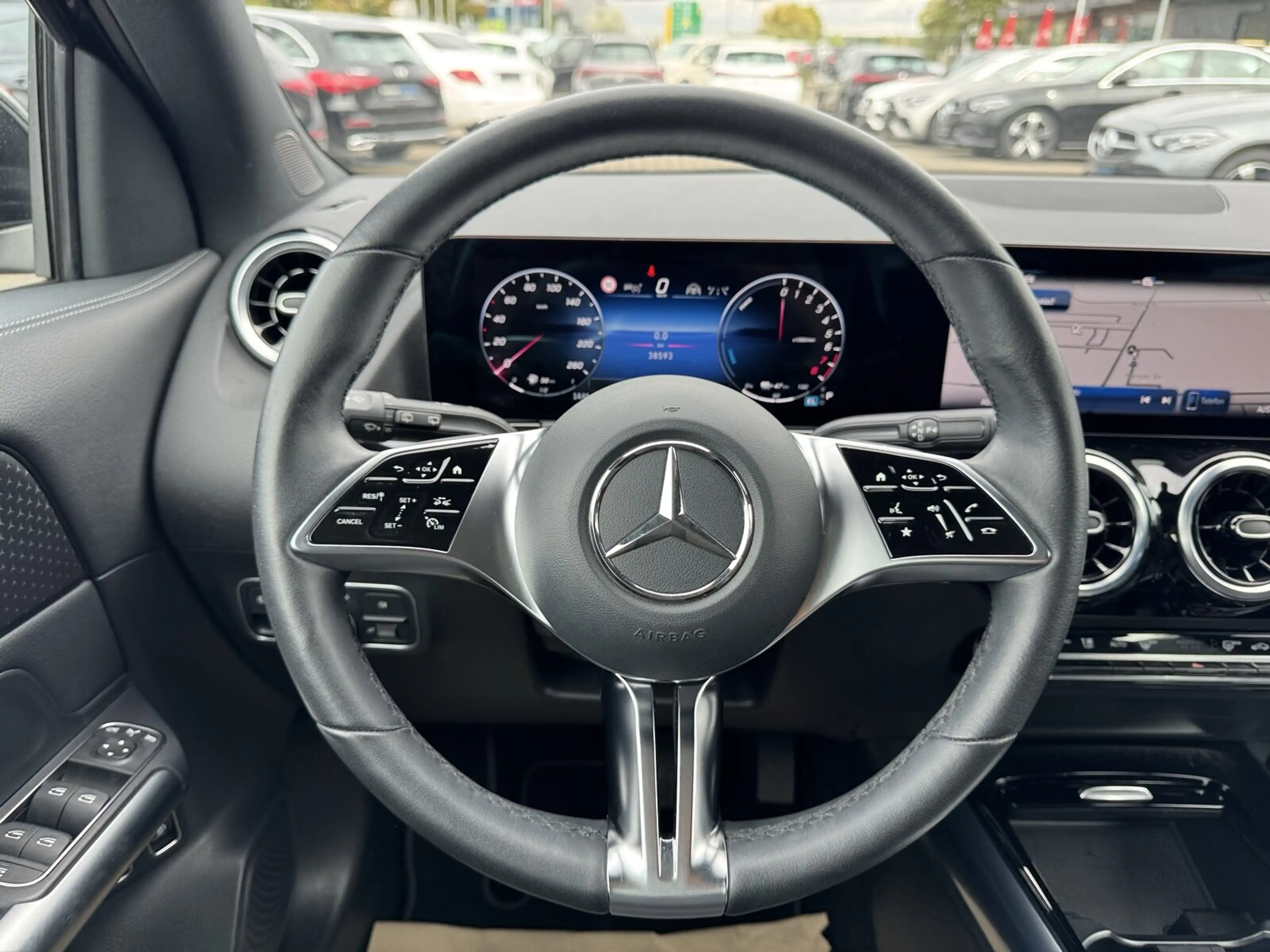 Mercedes-Benz GLA 250 GLA 250 e PROGR. NAVI+MBEAM+PANO+DISTR+360°+SHZ+ — photo 13