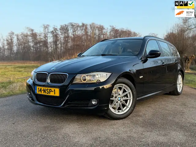 BMW 325 3-serie Touring 325i Business Line / Automaat / NL