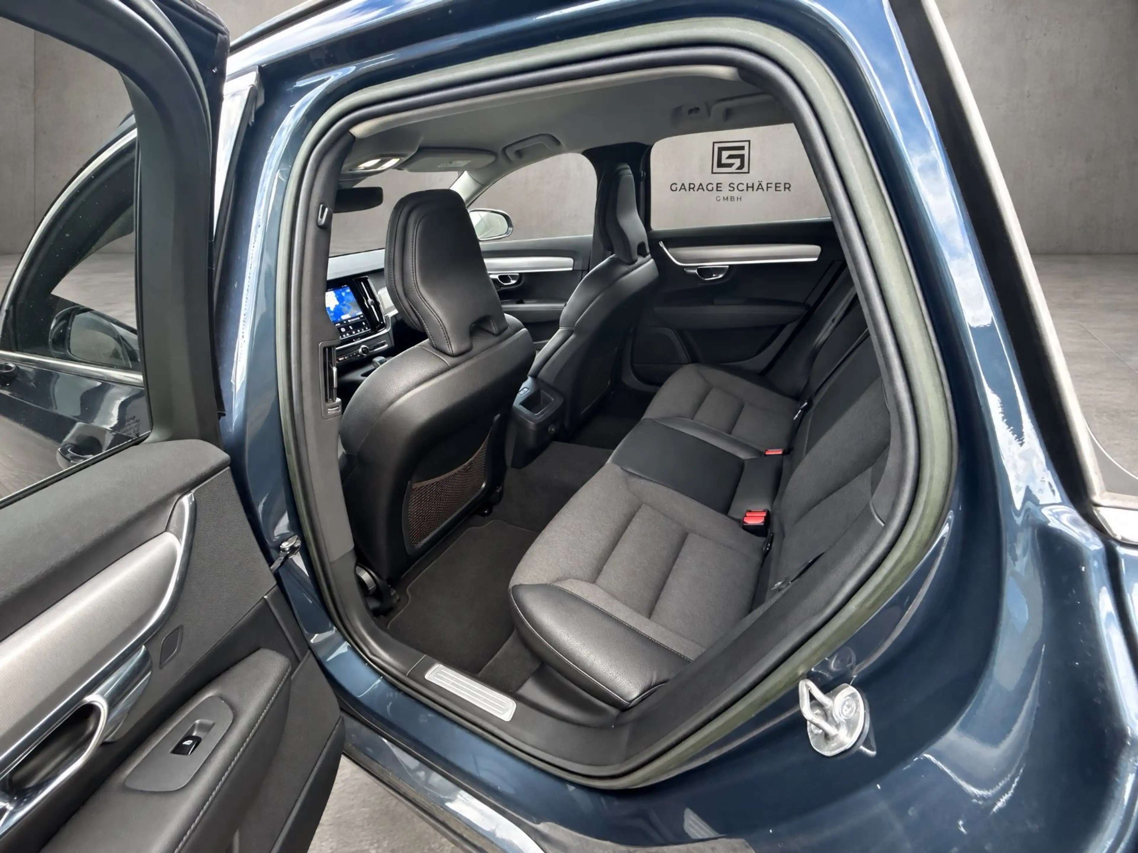Volvo V90 Kombi MomentumPro 1.Hand Standheizung Kamera — photo 7