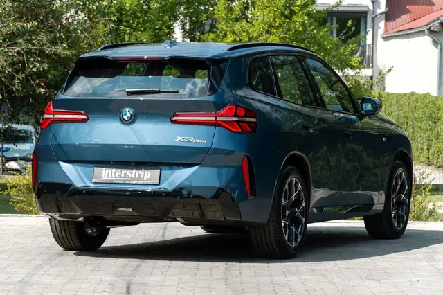 BMW X3 view 6