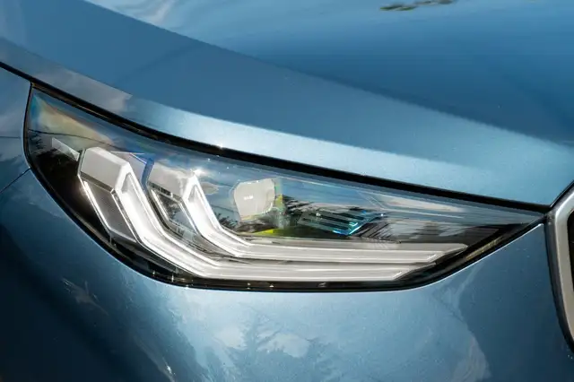 BMW X3 view 7