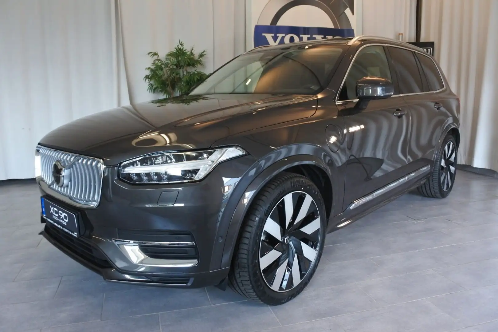Volvo XC90 T8 Plug-In  *Luftfahrwerk-Panorama-360°* Gris - 2