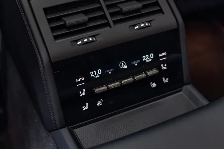 Porsche Panamera 2025, foto 34