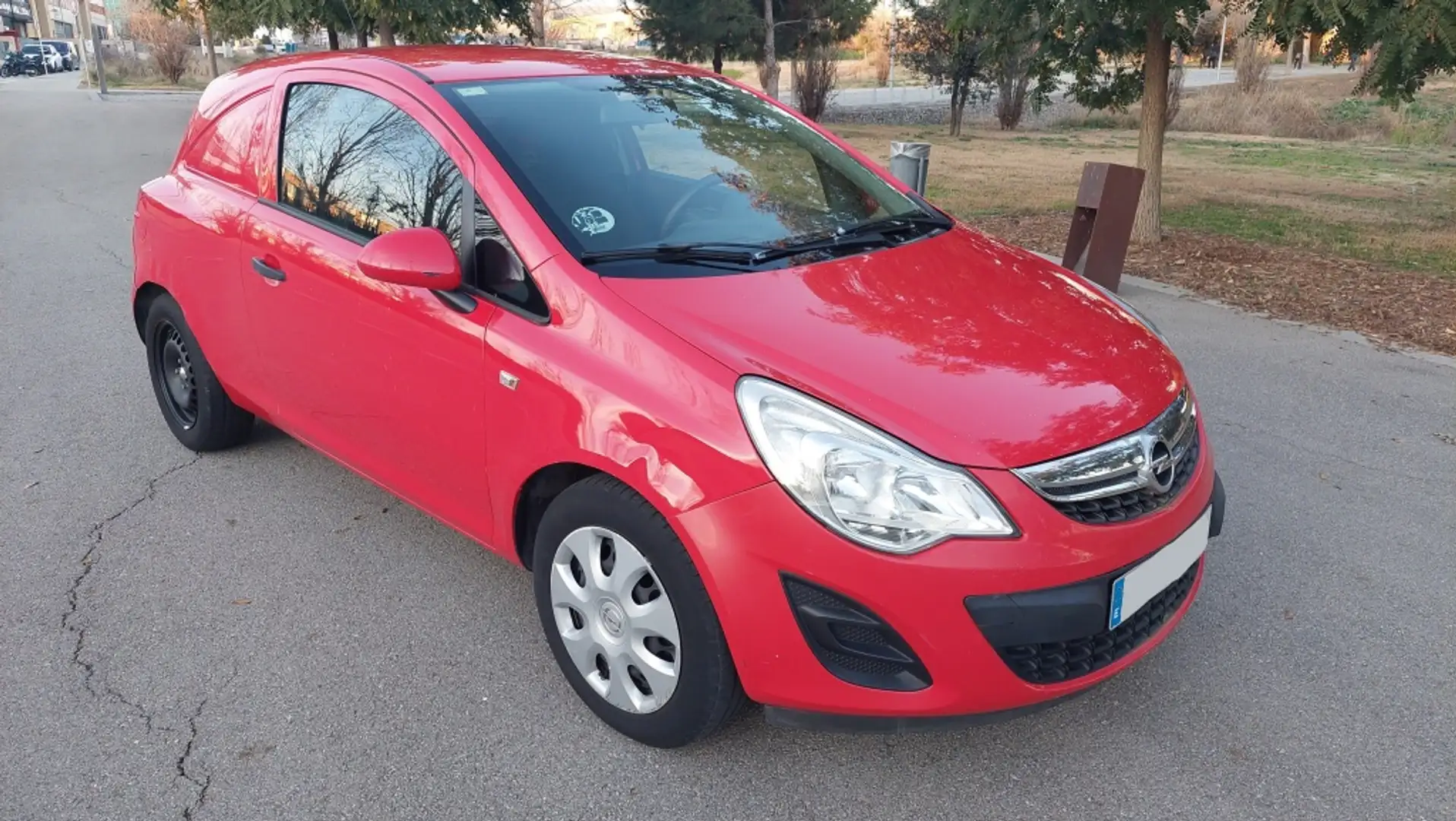 Opel Corsa Van 1.3CDTI Expression Rosso - 2