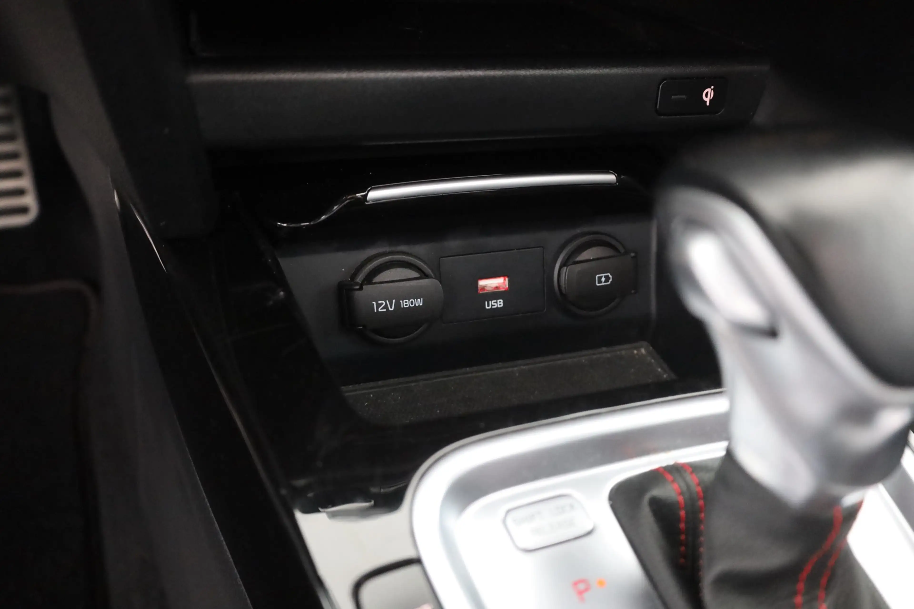 Kia ProCeed / pro_cee'd ProCeed 1.6 T-GDI GT LED Navi Panorama Kamera — photo 9