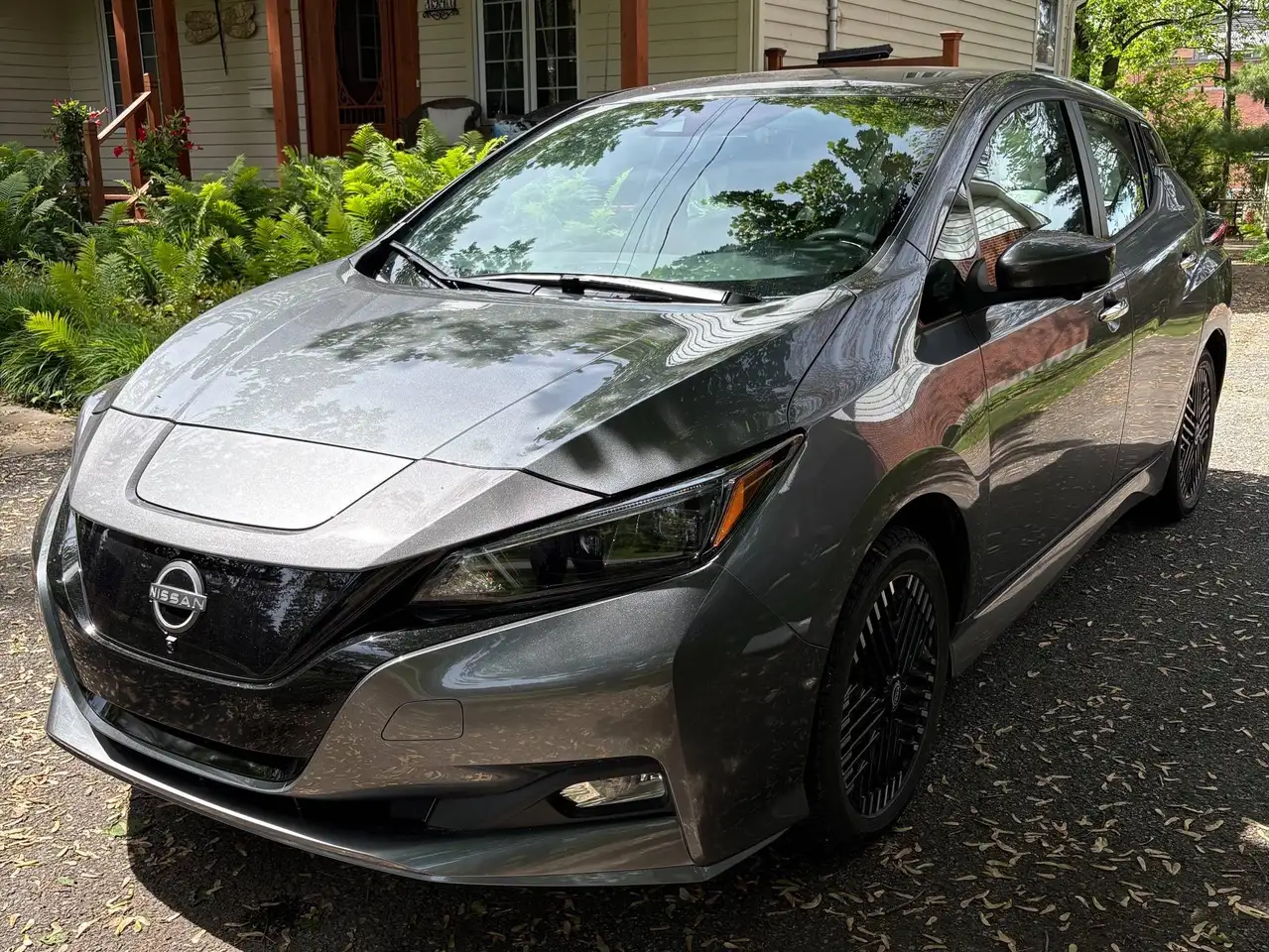 2025 Nissan Leaf
