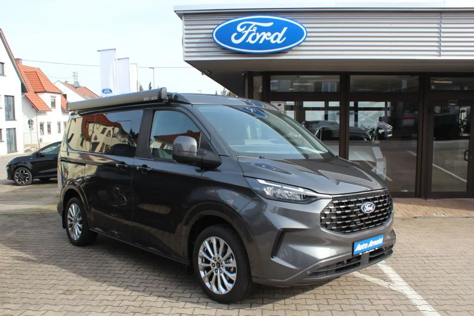 Ford Tourneo Custom Nugget 320 L1 VA Autm. Titanium Grau - 1