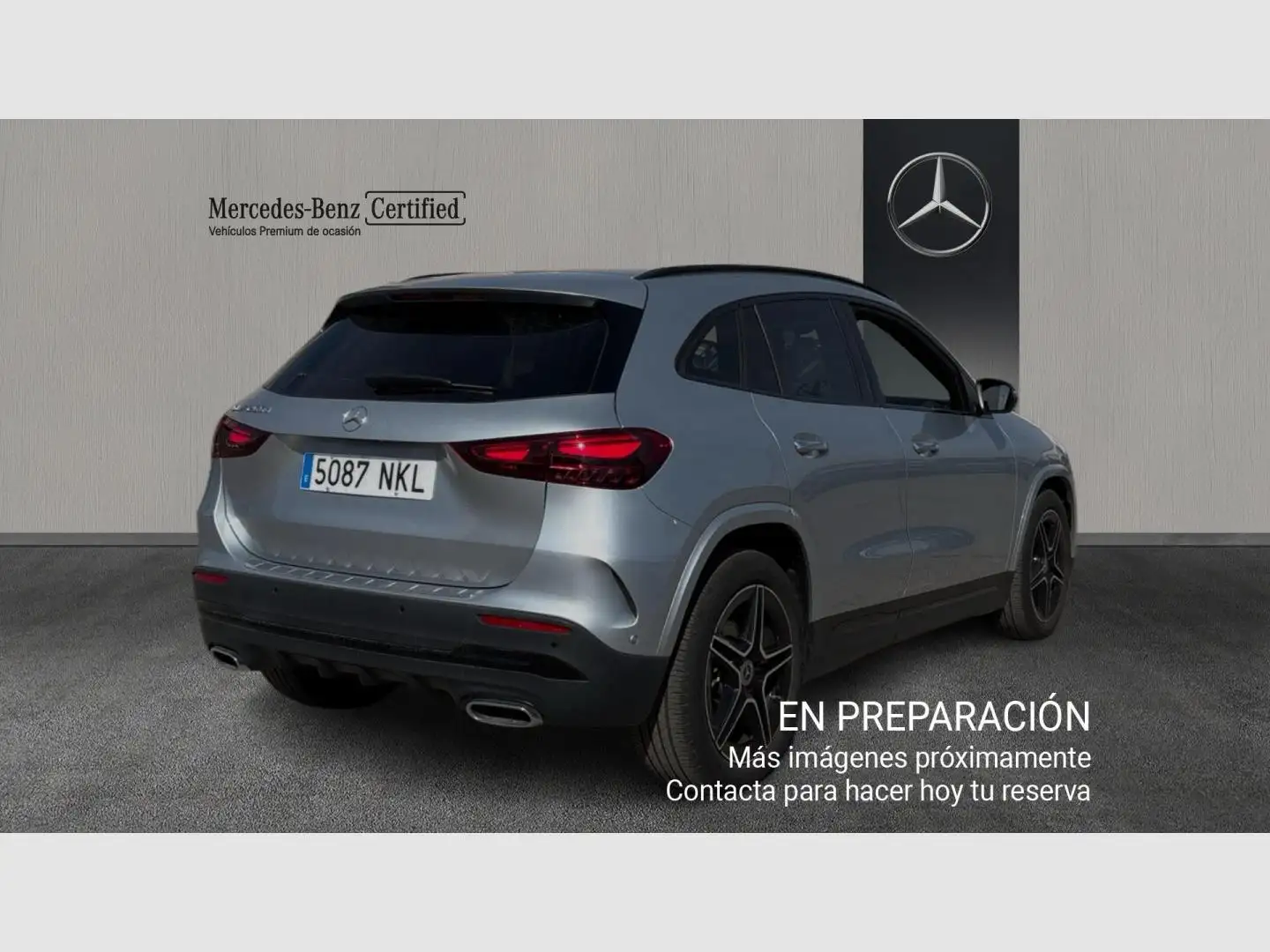 Mercedes-Benz GLA 200 D Plateado - 2