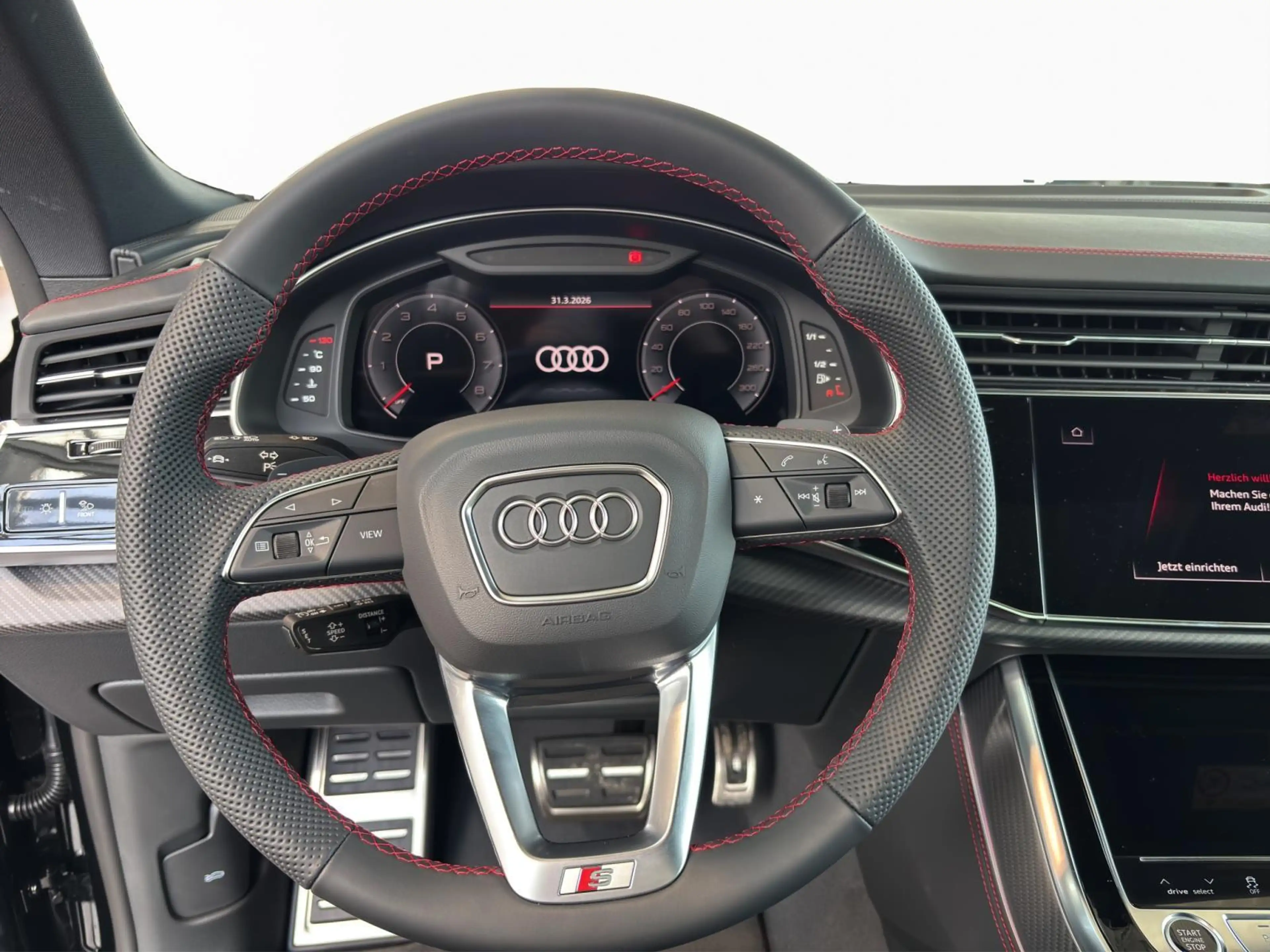 Audi Q8 SUV — photo 7