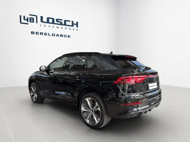 Audi Q8 view 2