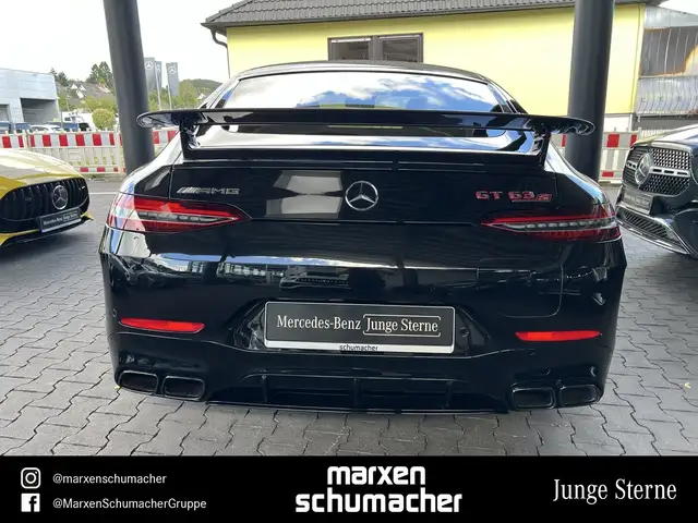 Mercedes-Benz Amg GT view 5