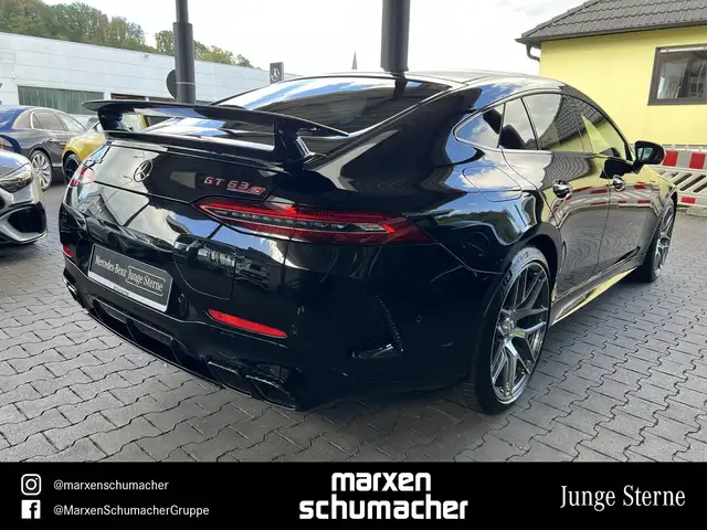 Mercedes-Benz Amg GT view 6