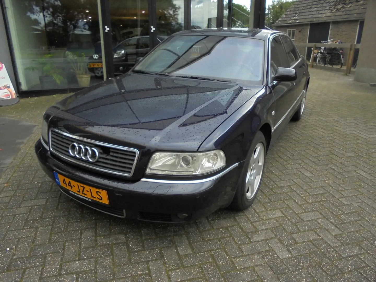 Audi A8 2.8 5V EXCLUSIVE Complete auto / Automaat Staat in Blauw - 2