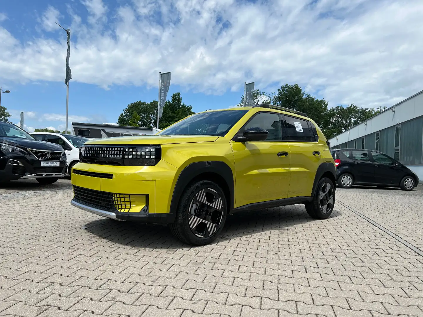 Fiat Grande Panda 1.2 eDCT La Prima *LED Navi Sitzh.* Geel - 1