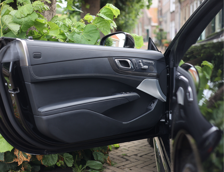 Mercedes-Benz SL 63 AMG | Airscarf - Keramisch - B&O - Pano — photo 40