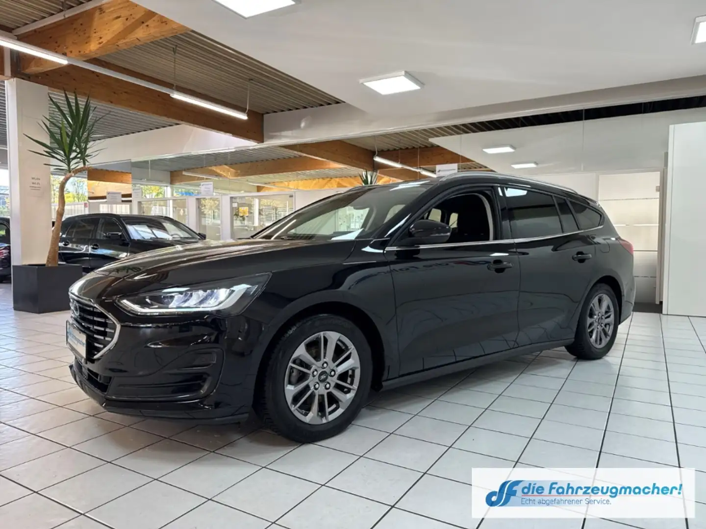 Ford Focus Turnier Titanium X 1.5 EcoBlue EU6d Navi Digitales Schwarz - 2