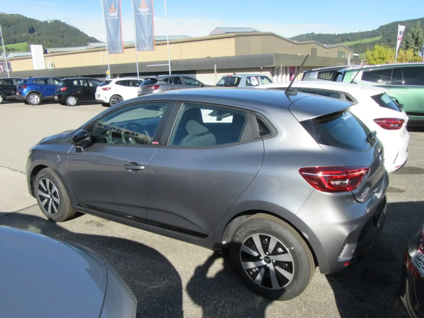 Mitsubishi Colt 1,0 MPI Turbo YUKI Invite C 26 Grijs - 2