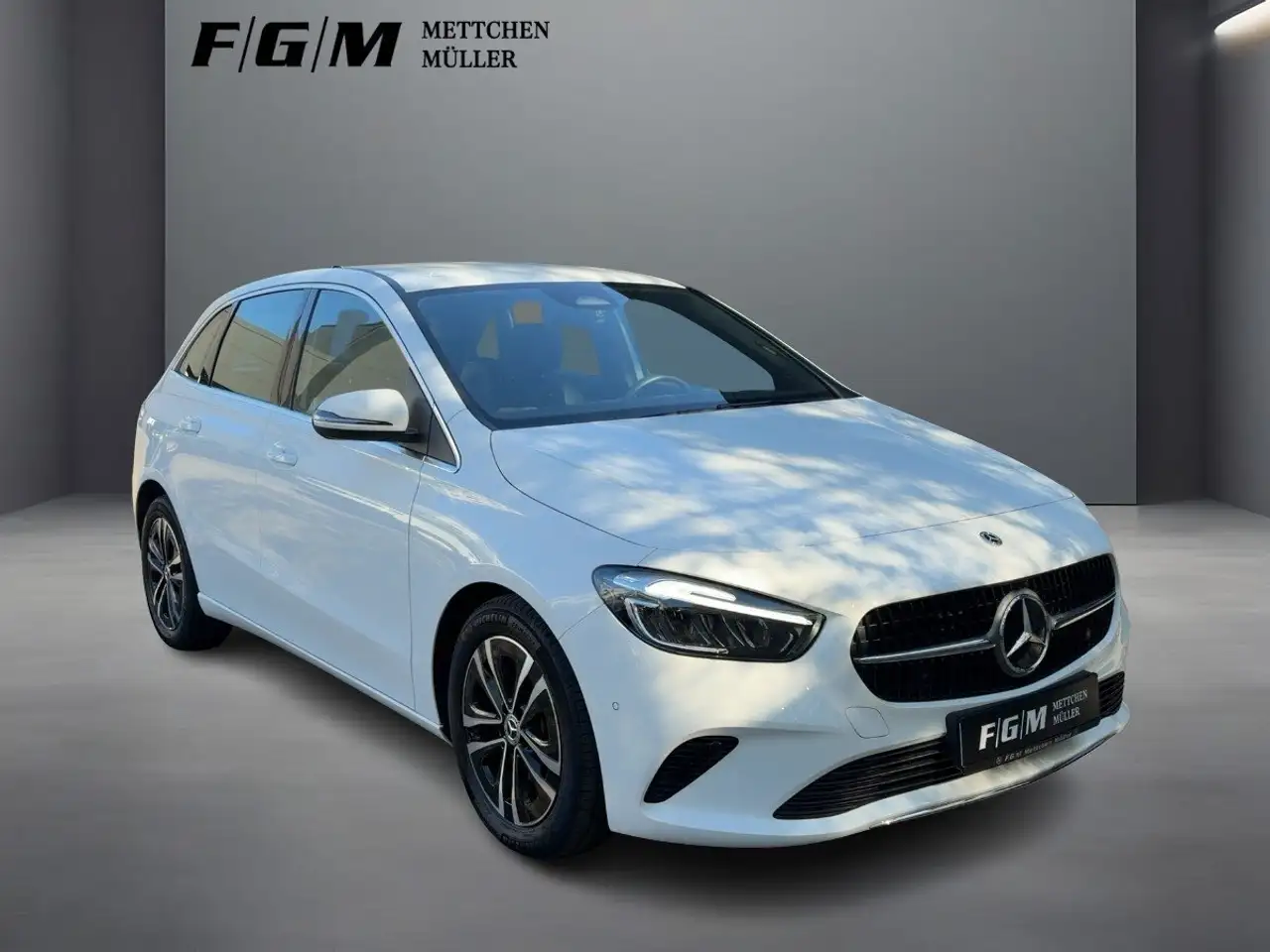 Mercedes-Benz B 200 CarPlay|Sitzhz|EASY-PACK|Kam|LED|LMF|Navi 5