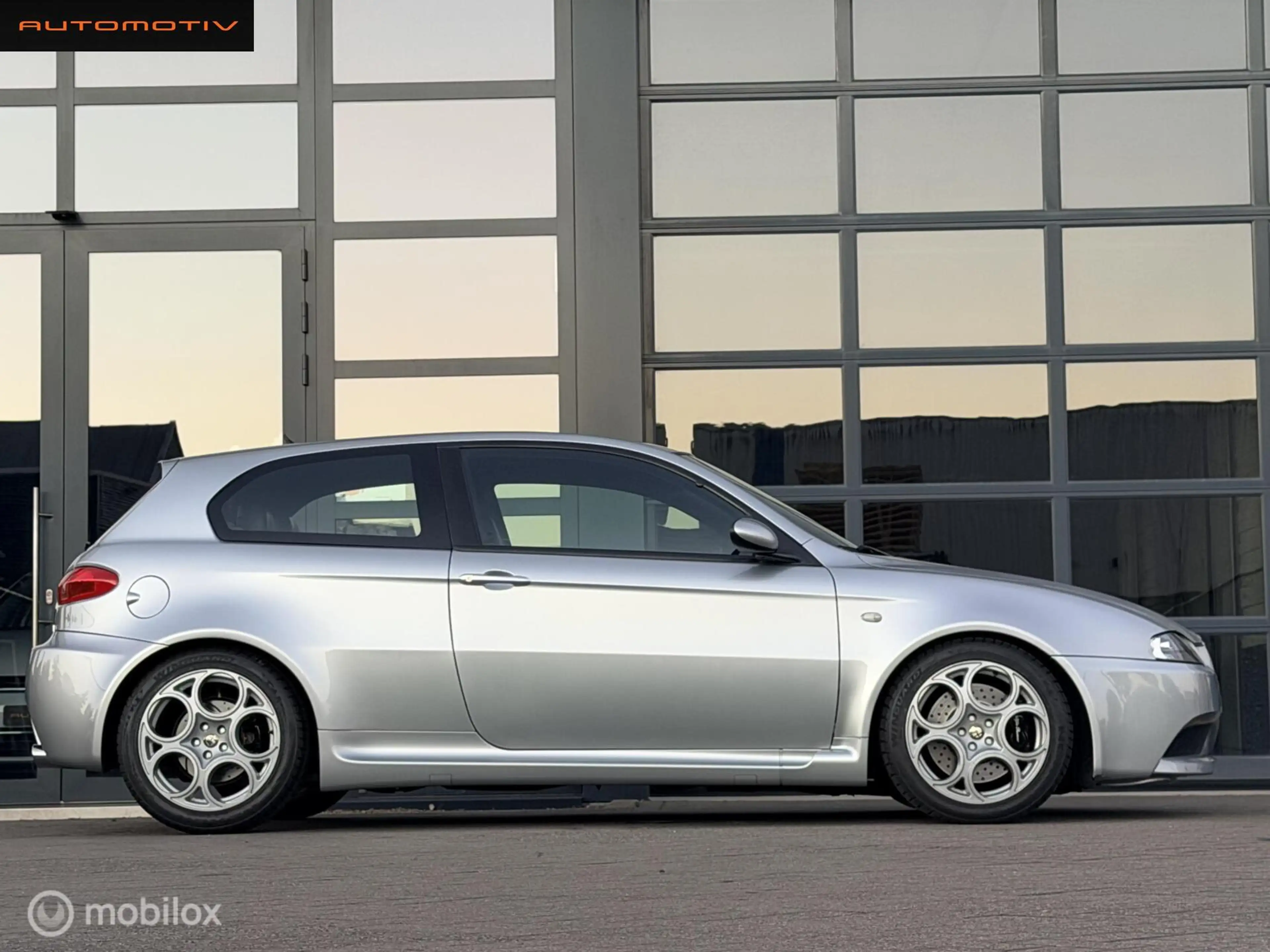 Alfa Romeo 147 3.2 V6 GTA NOVITEC / FULL HISTORY / — photo 8
