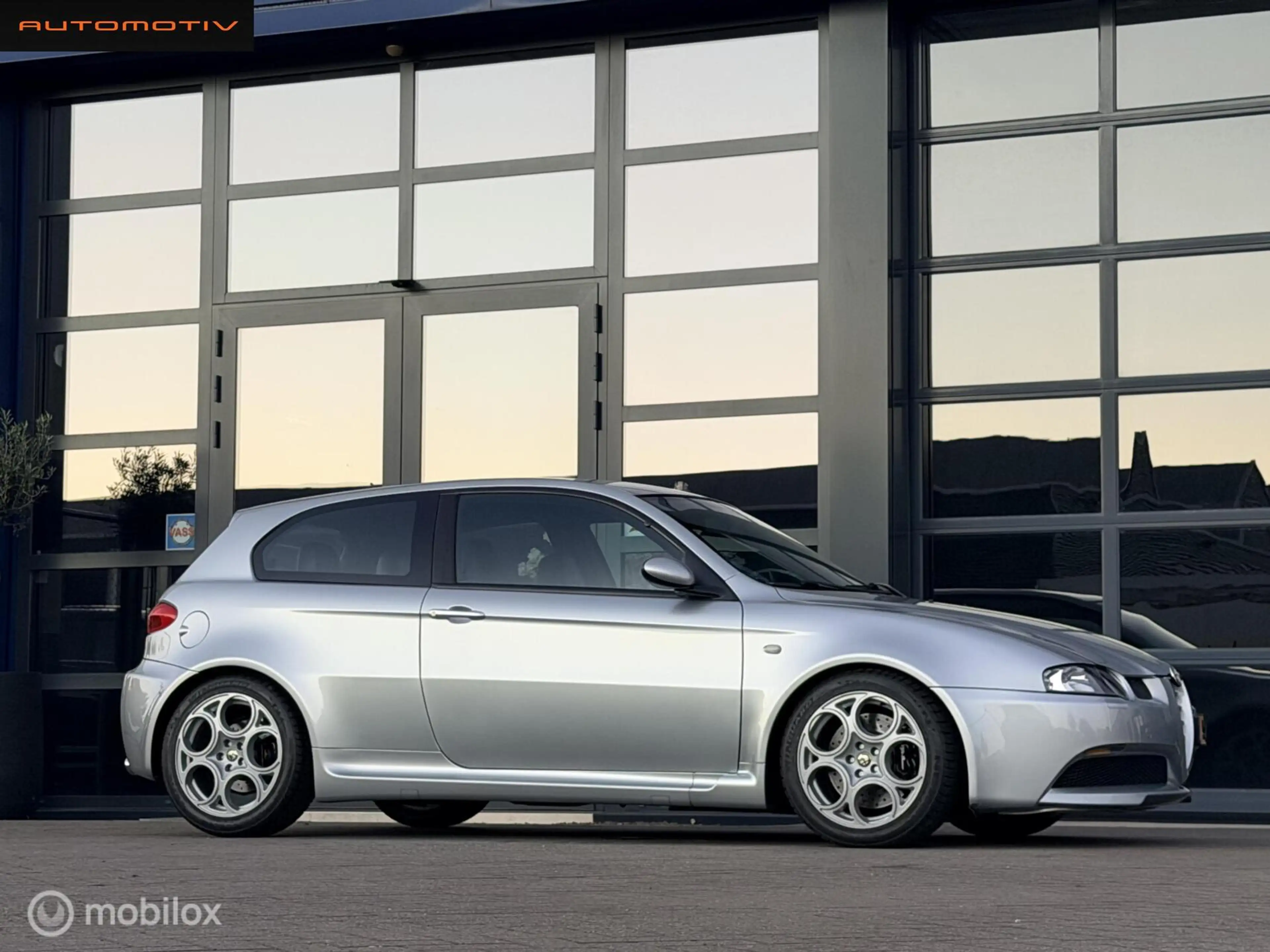 Alfa Romeo 147 3.2 V6 GTA NOVITEC / FULL HISTORY / — photo 9