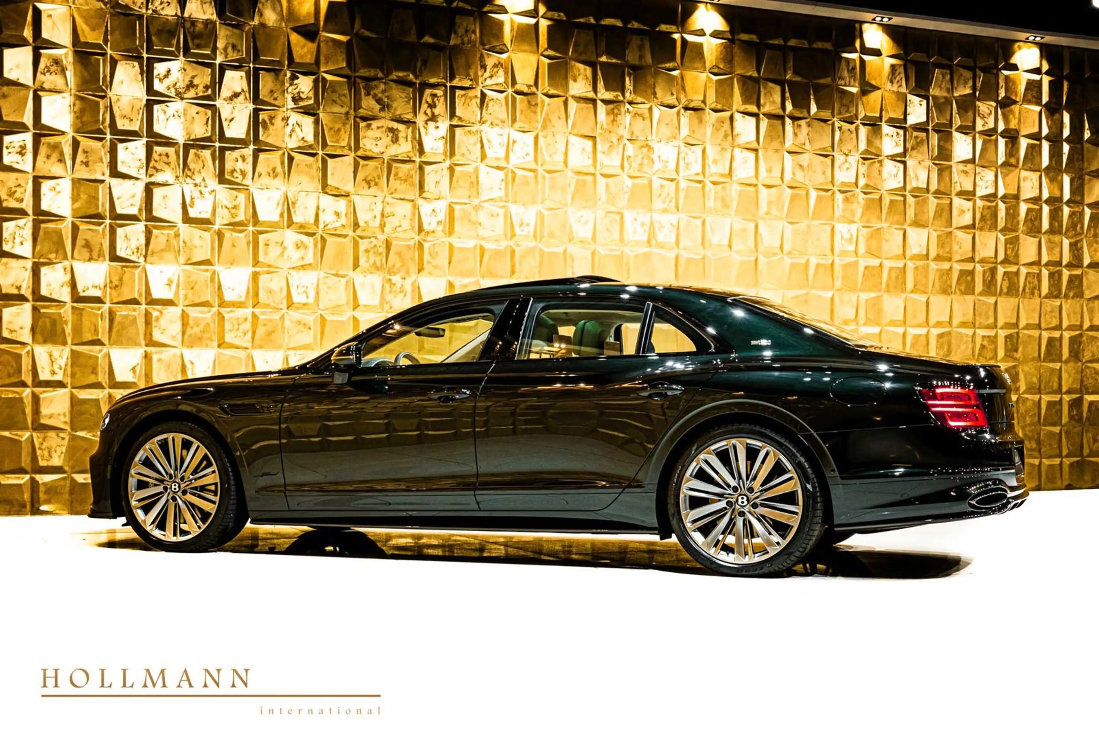 Bentley Flying Spur SPEED V8 HYBRID FIRST EDITION — photo 5