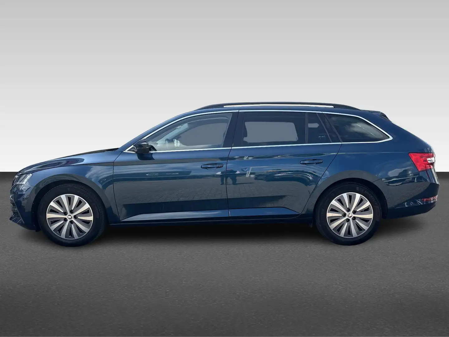 Skoda Superb Combi 1.4 TSI iV Business Edition Plus | virtual c Modrá - 2