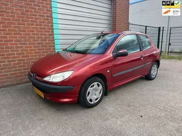 1.4 XT 3-deurs automaat Bj:2000 NAP!