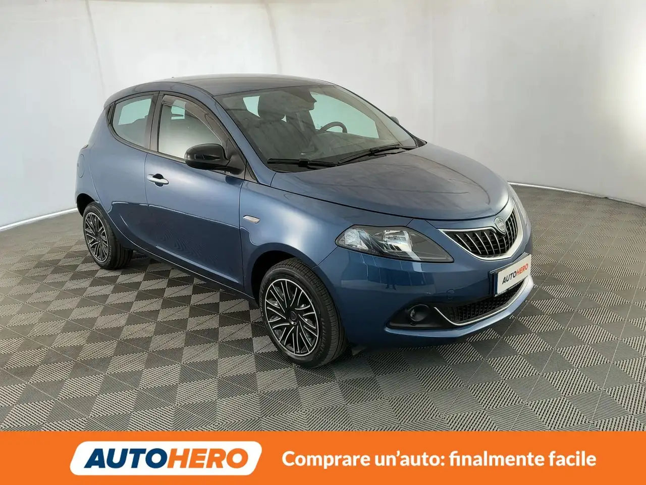 Lancia Ypsilon 2023 — фото 8