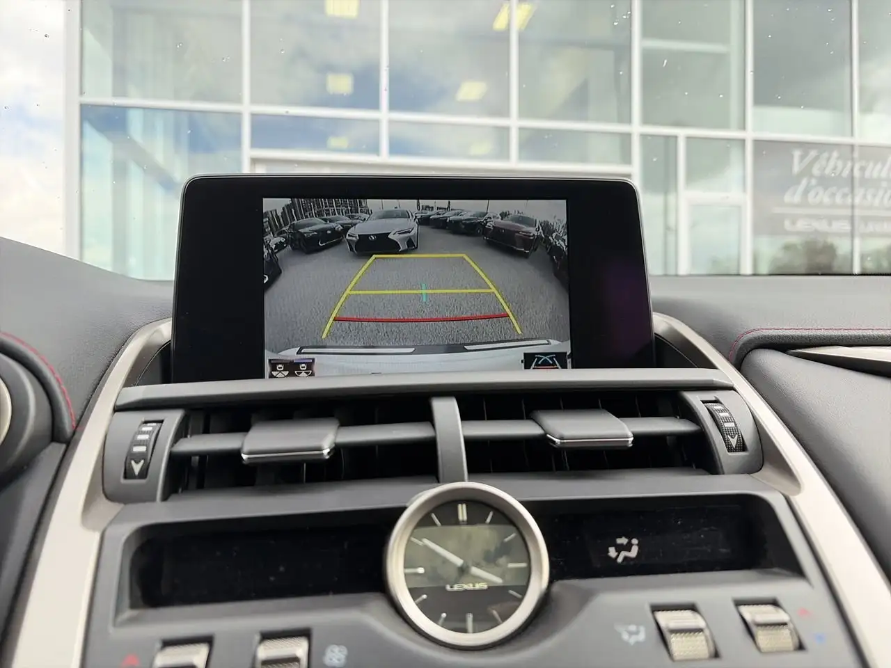 Lexus NX fotografie Lexus NX
