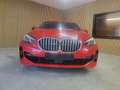 BMW 116 d Pack M Rood - thumbnail 2