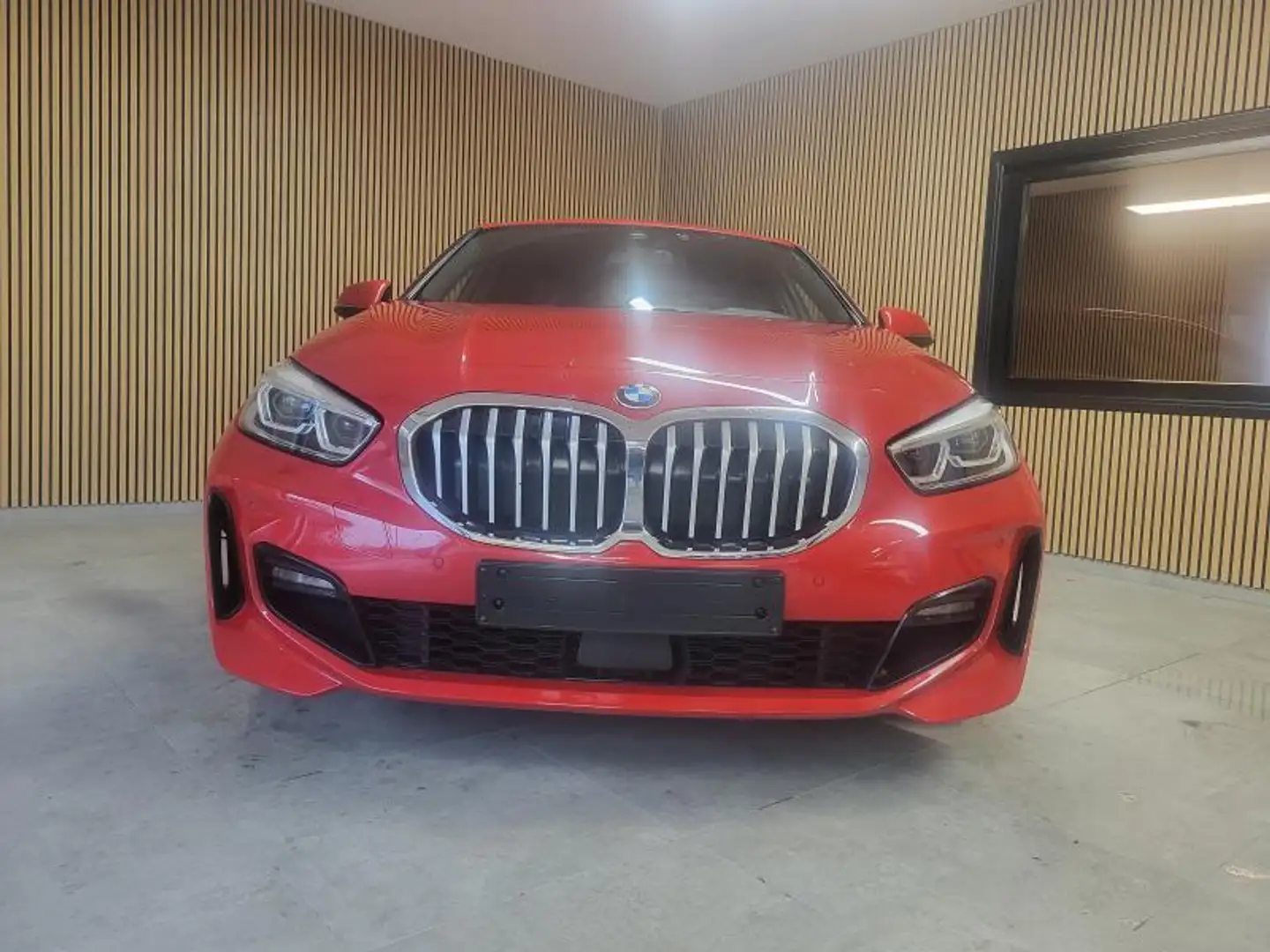 BMW 116 d Pack M Rood - 2