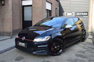 2.0 Performance DSG - NAVI / LED / ACC / 19"ALU