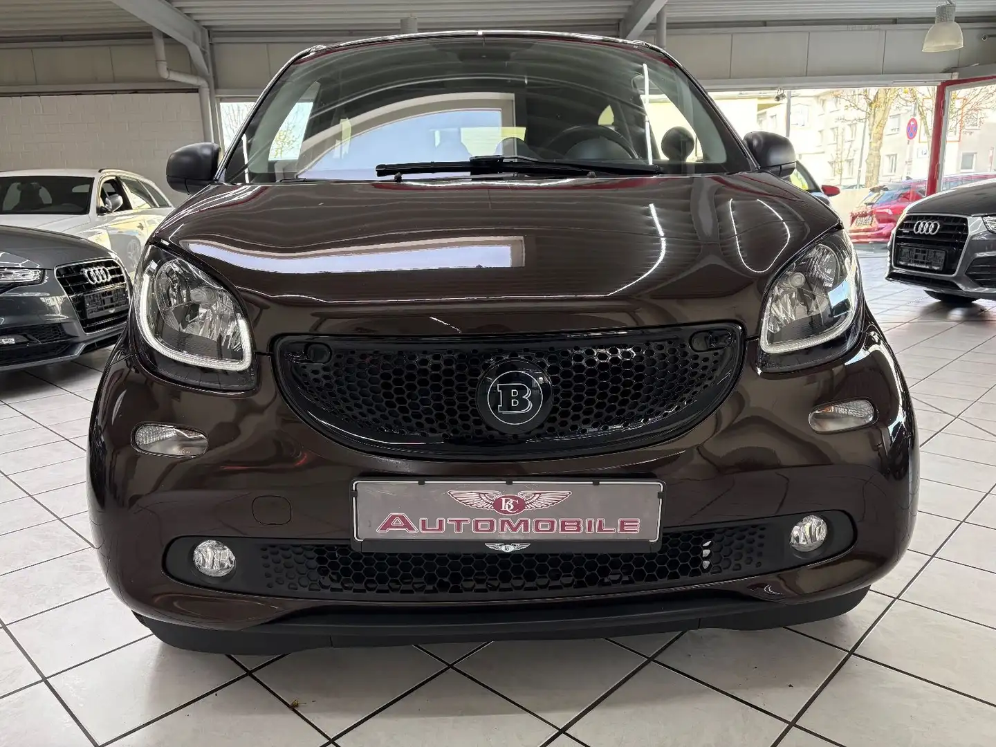 smart forFour forfour 71 PS AUTOMAIK NAVI PDC Braun - 2