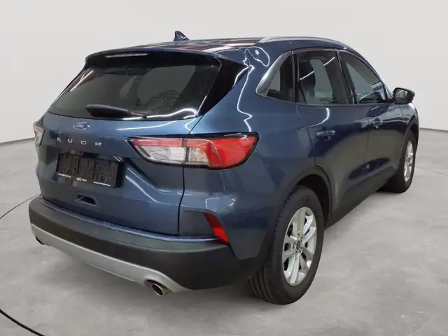 Ford Kuga view 4